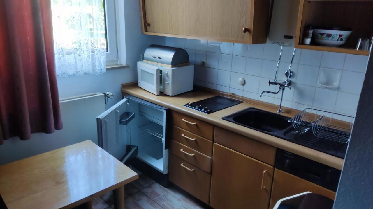 Kleine Unterkunft In Stuttgart-Muenchfeldアパートメント エクステリア 写真